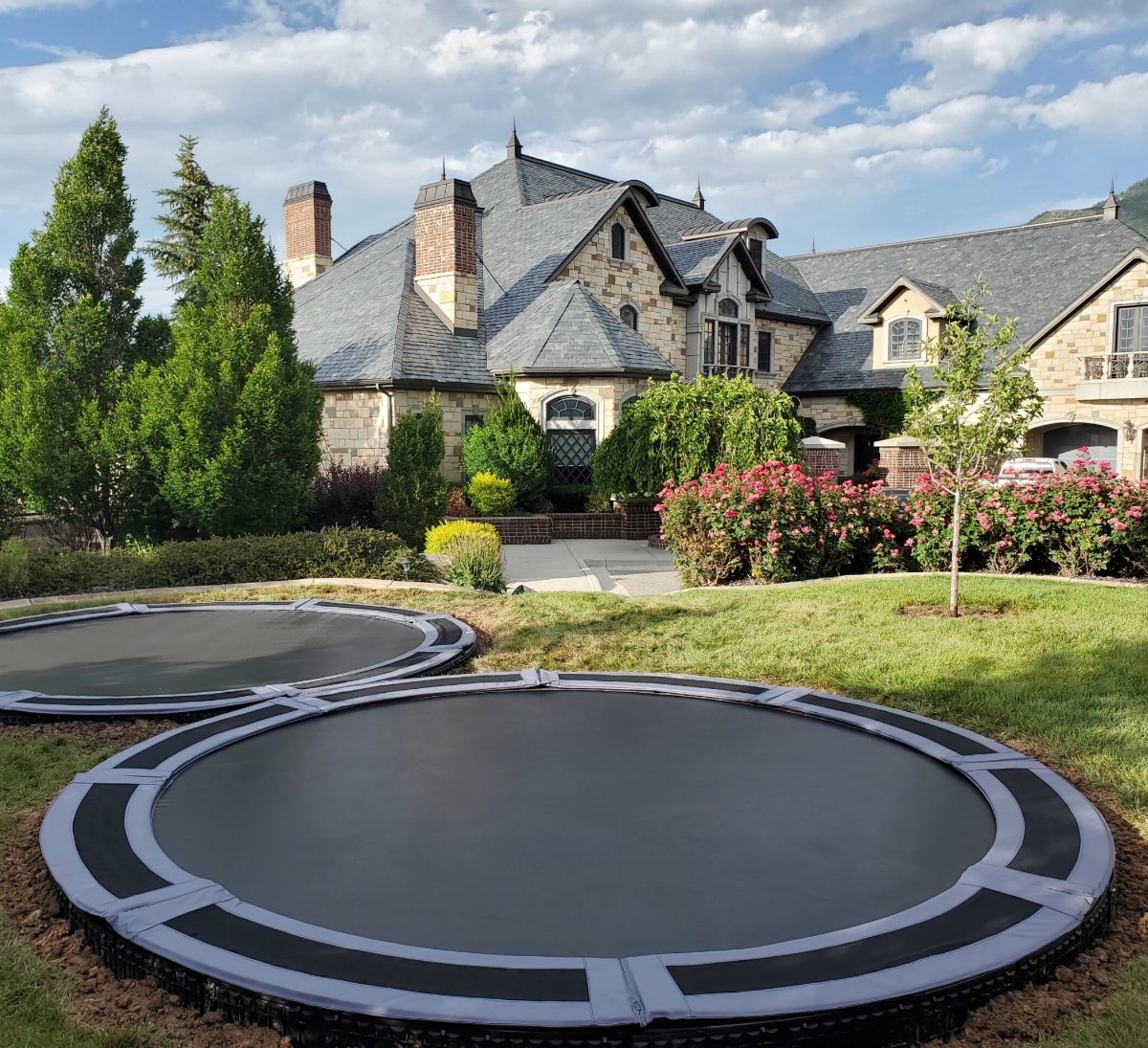 Round inground trampoline kit for families and kids
